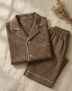 bo-pyjama-nam-ca-ro-nau-dat flat-lay